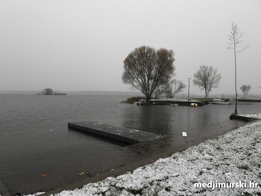 Marina zimski ugođaj 22.11.2025 (10)