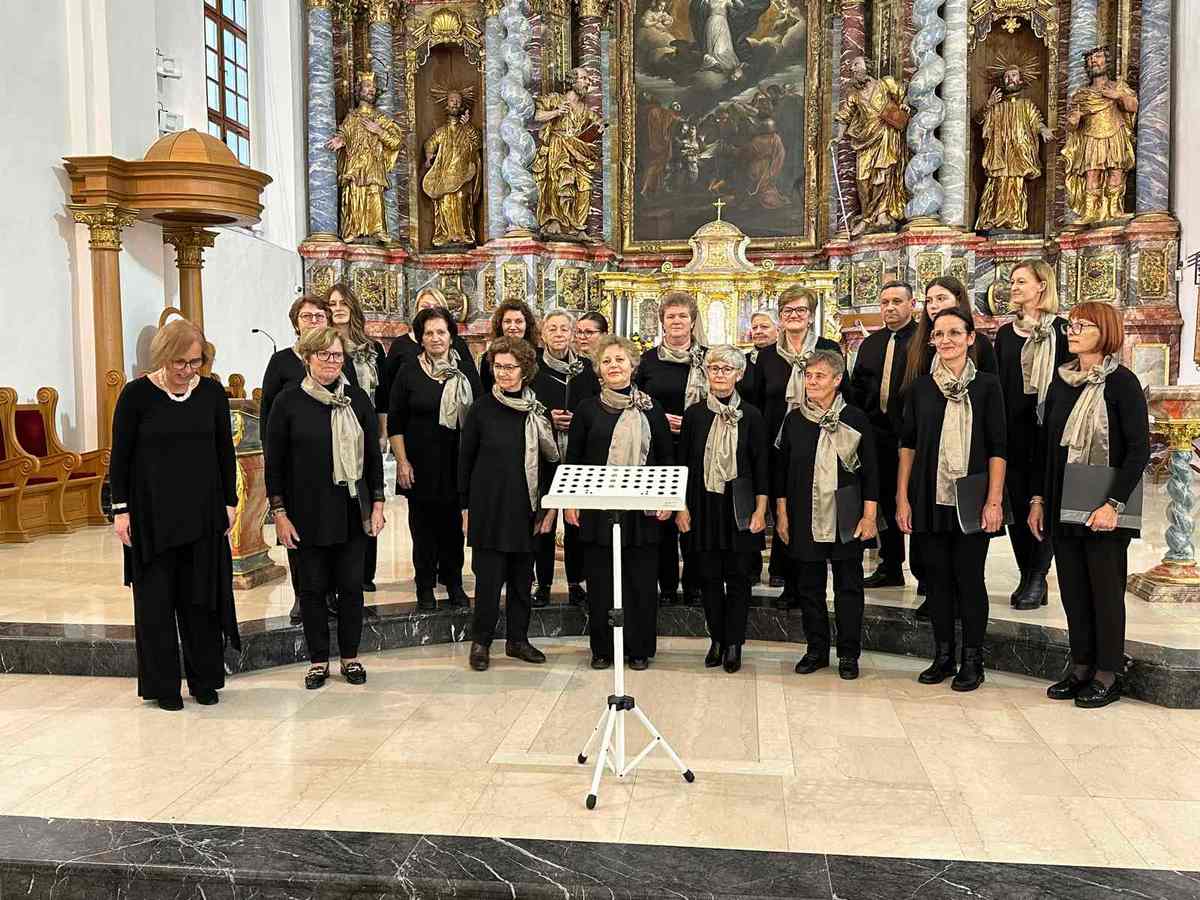 Zbor župe sv Leonard plaketa (10)