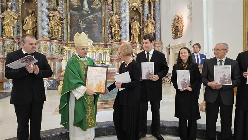 Zbor župe sv Leonard plaketa (2)