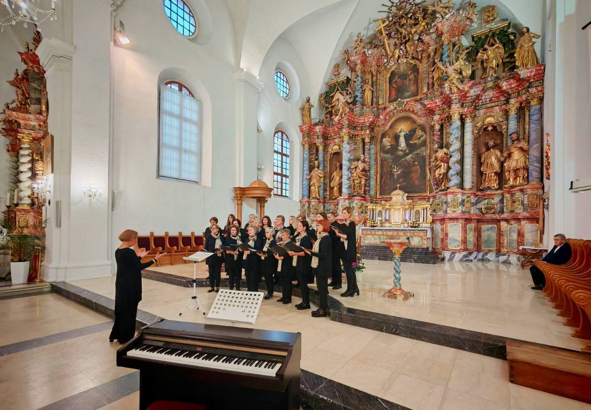 Zbor župe sv Leonard plaketa (5)