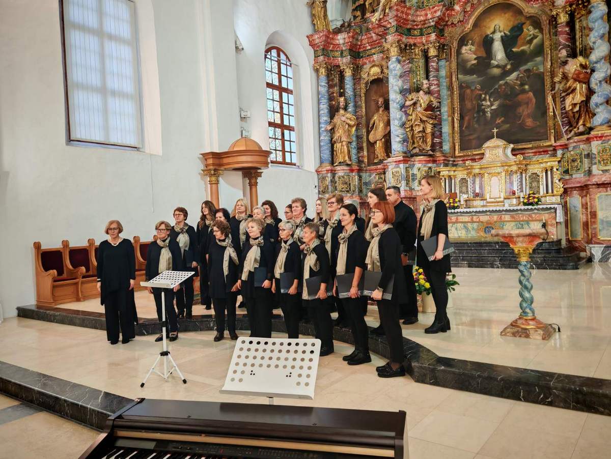 Zbor župe sv Leonard plaketa (6)