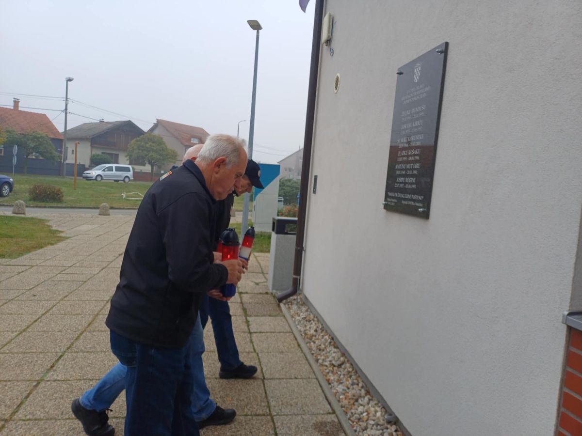 Cf4dc95f 7b9f 480c a3a3 cdc4d1316c83