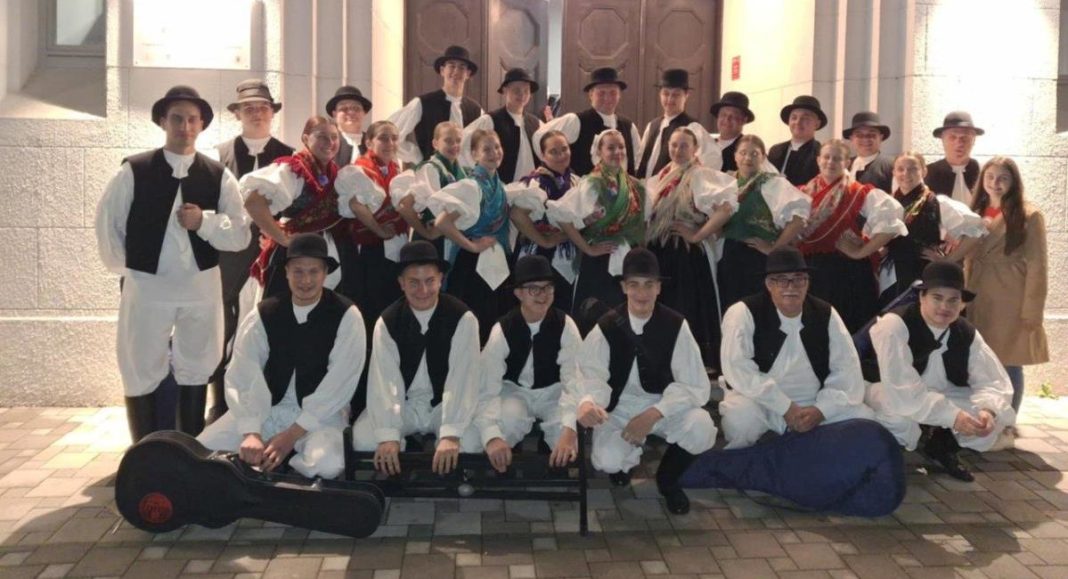 KUD Seljačka sloga D. Dubrava na 32. Susretu hrvatskih folklornih ansambala! KUD Seljačka sloga D. Dubrava na 32. Susretu hrvatskih folklornih ansambala!
