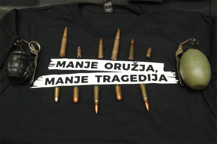 manje oružja -manje tragedija Manje oružja manje tragedija