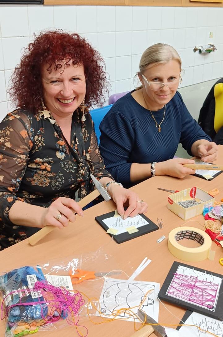 Za unutra 2 Adela Horvat i Romina Volar