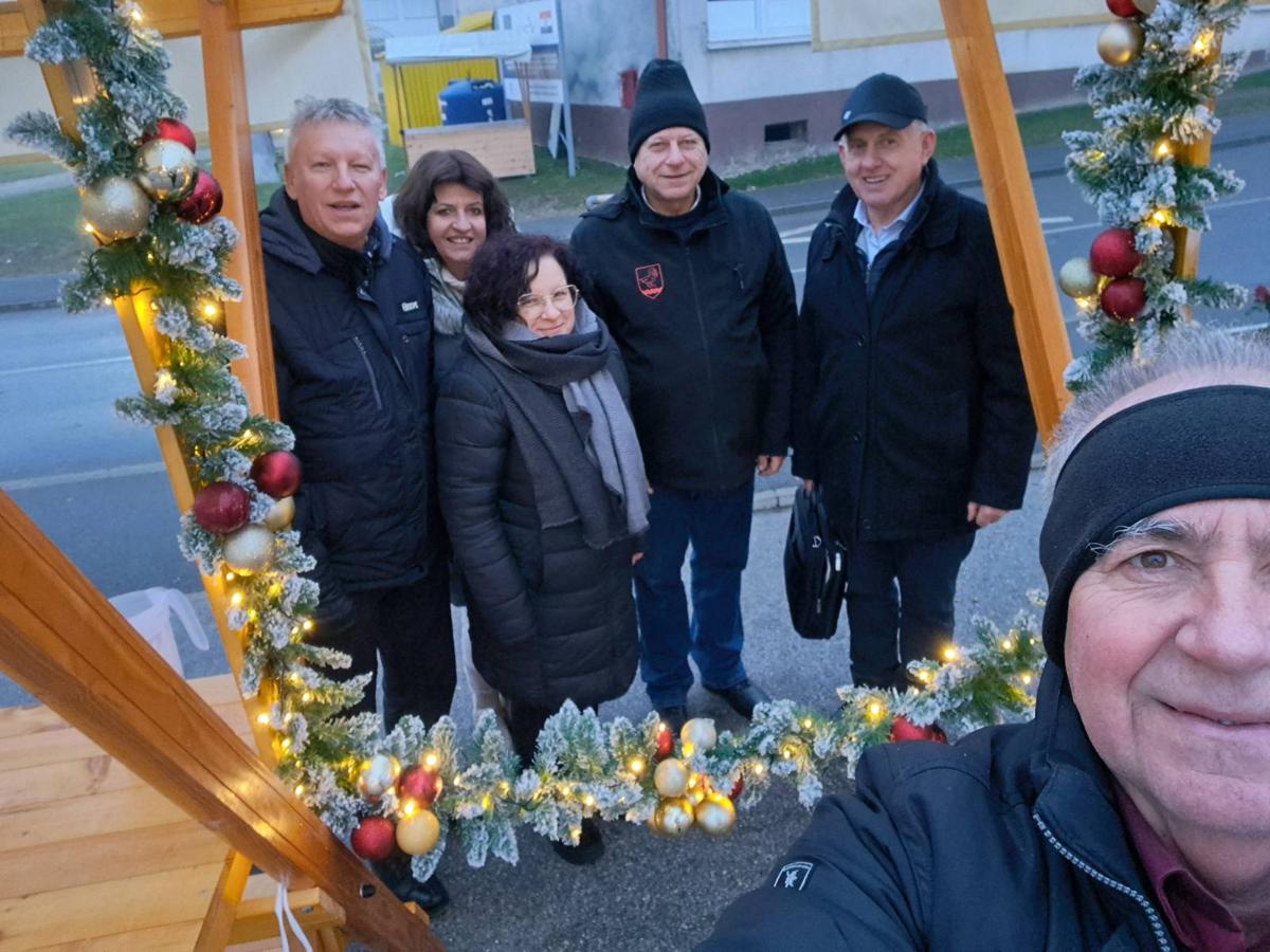 0 02 05 6720d9d09af8d5a88b8e645c10da643ffd8b230a2aca5f51b1eec1f796571395 529b678158c94640