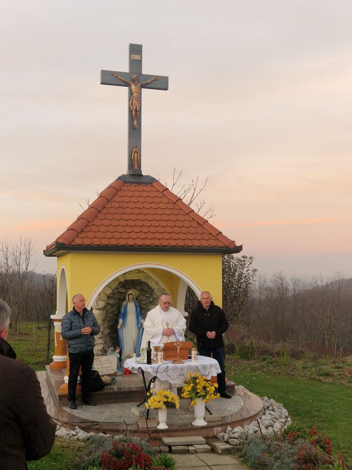 0 02 05 ccb5f5ee7a5efcee1012139e1a65167e32d158db56e3854388d76d52522eb47d ce10c0c03f8f8204