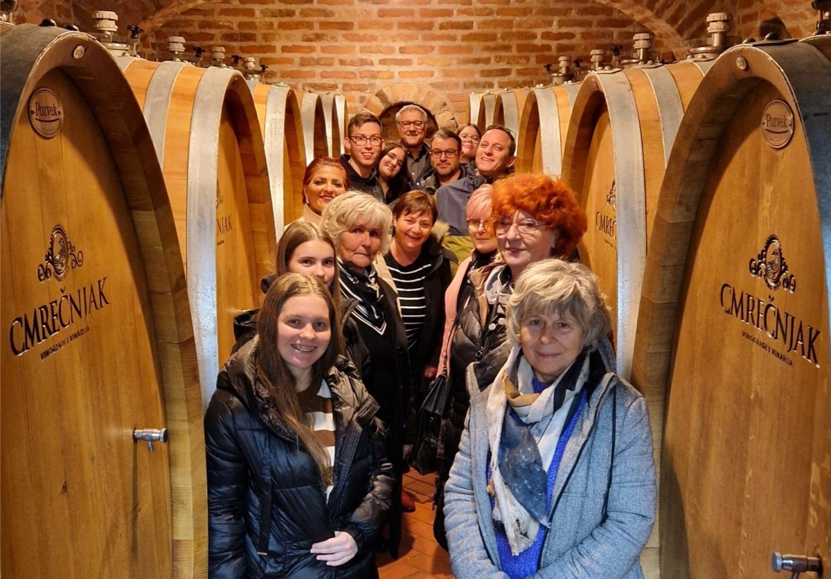 20251129 1610 kkkk DVIJE KOP