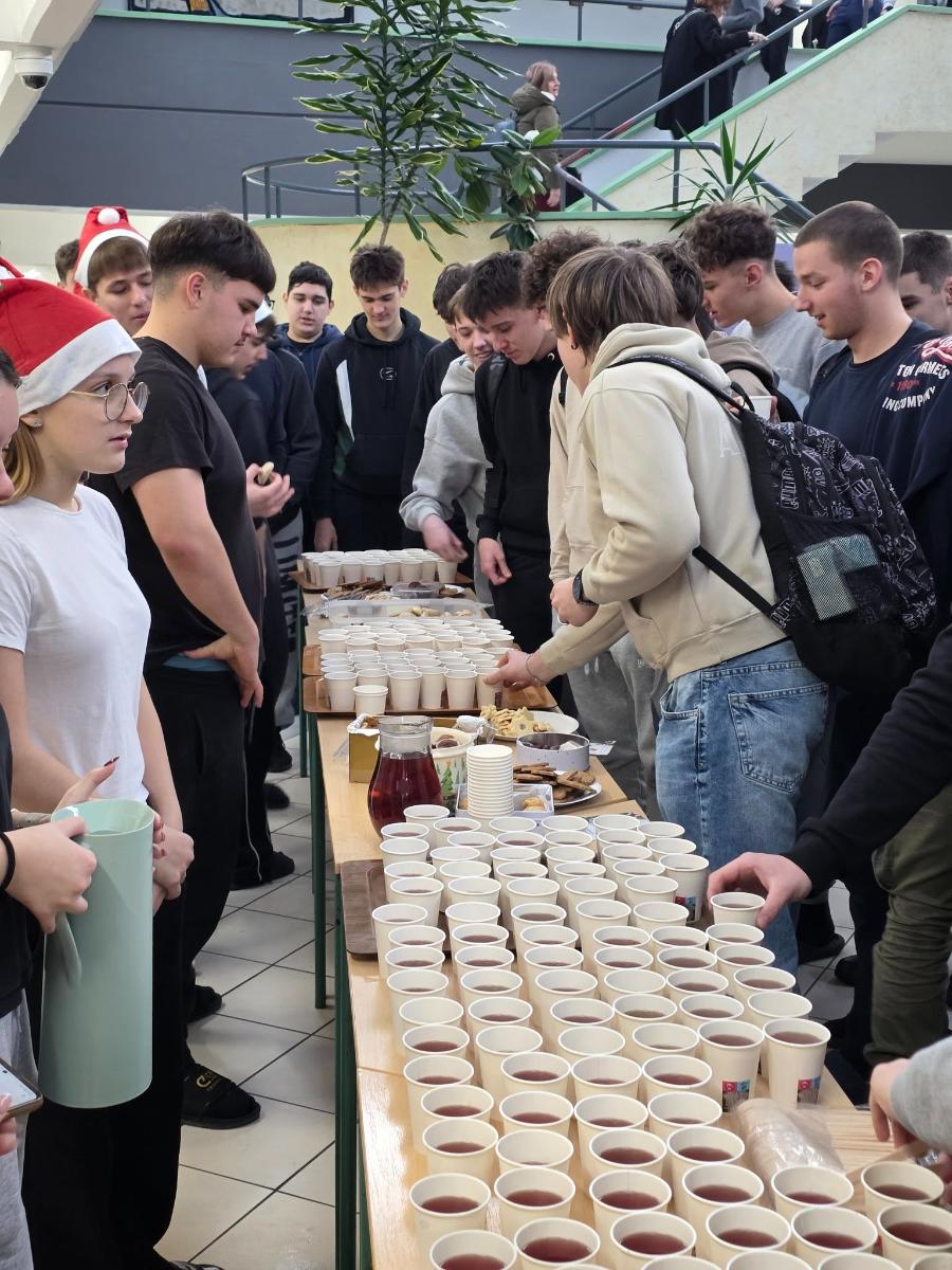 588773016 1493905786083796 898919318699560580 n