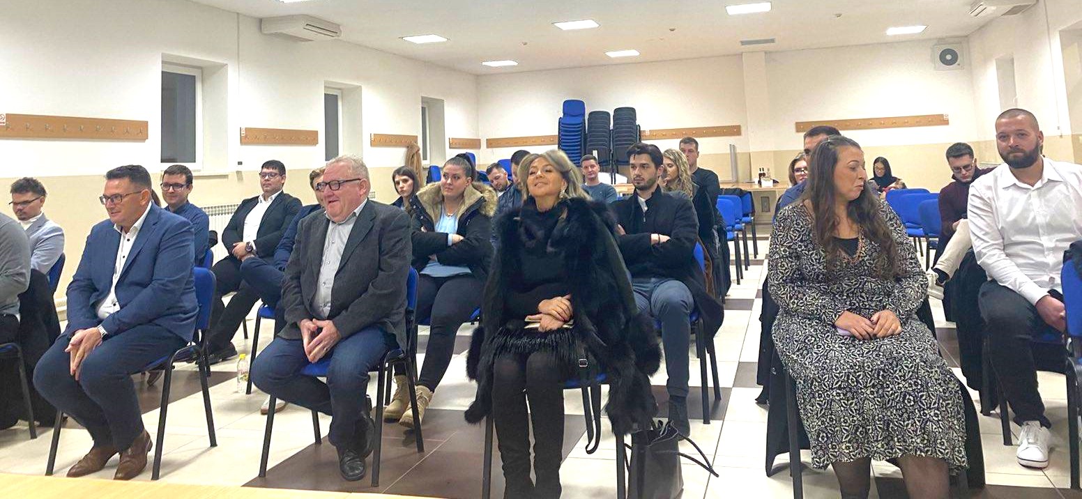 590732525 1315645333937272 7232126912401465453 n