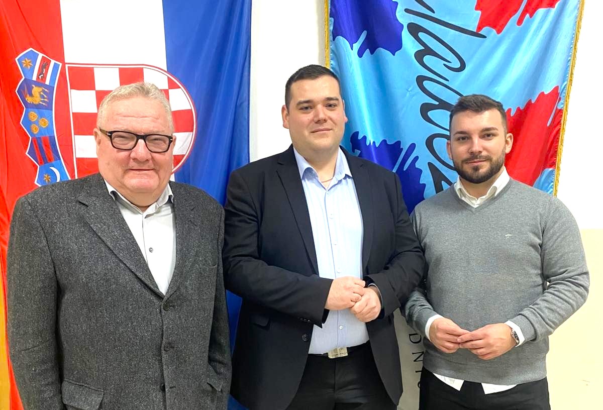 590881990 1315723093929496 3615622584971497225 n