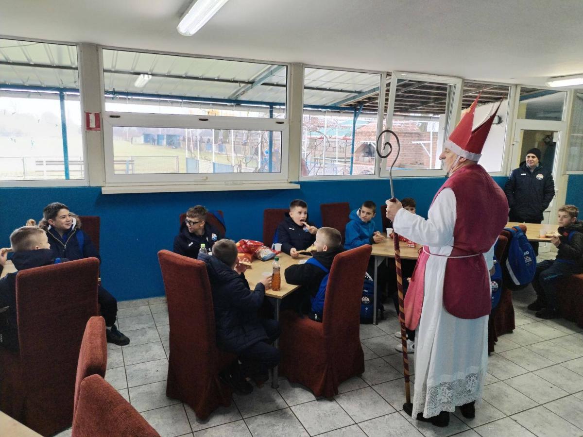 593585705 1286226640209392 6631216875065436407 n