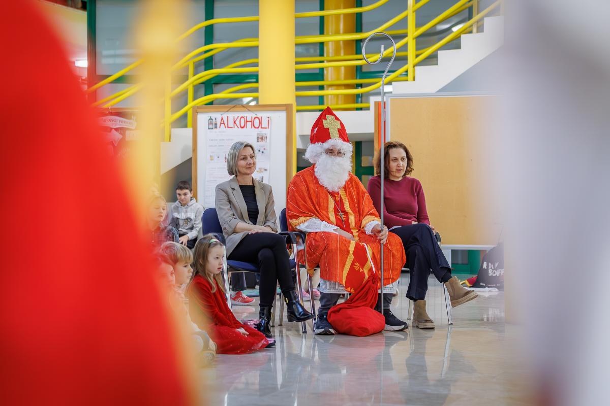 594318904 1319470753316227 1863775041733474873 n