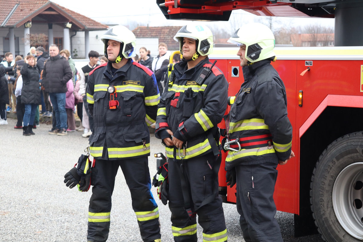 594426095 1338630848278113 3705082266249051924 n result