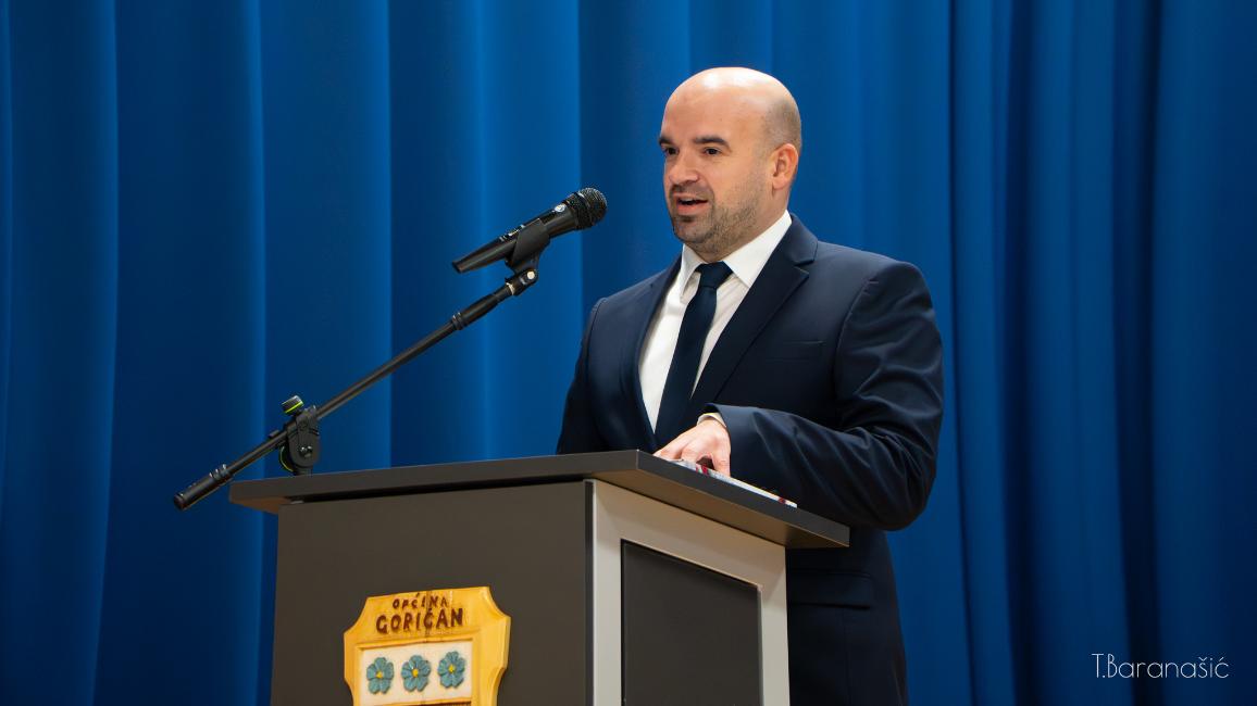 595455493 122156193842861506 3693225660532618826 n