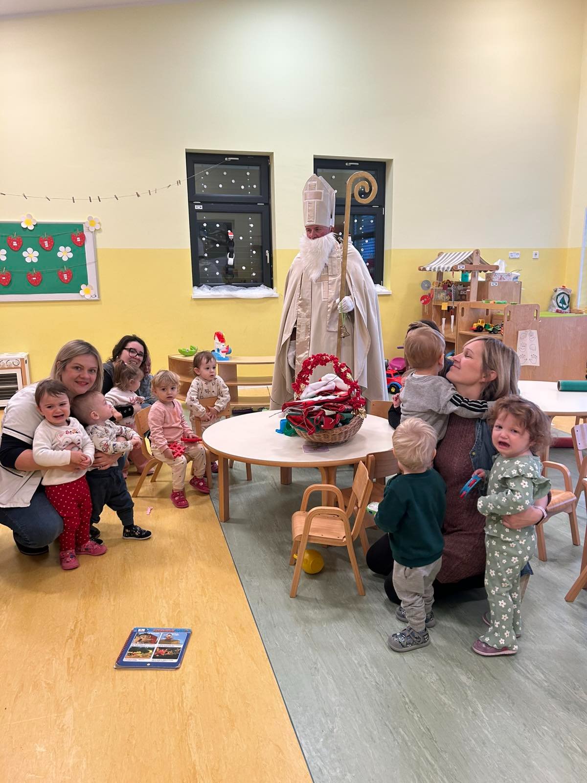 595537428 825948417081661 1748496283682175789 n