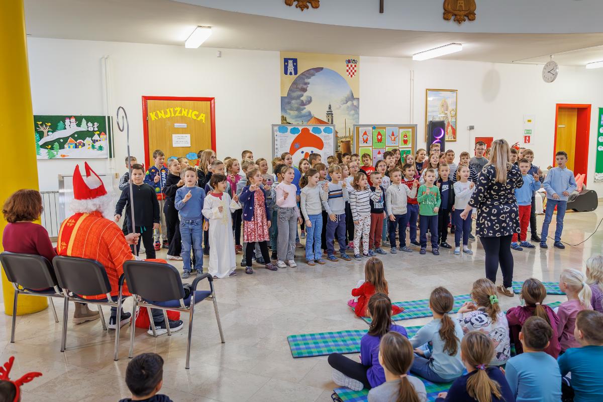 595567739 1319472129982756 2842958903113457600 n