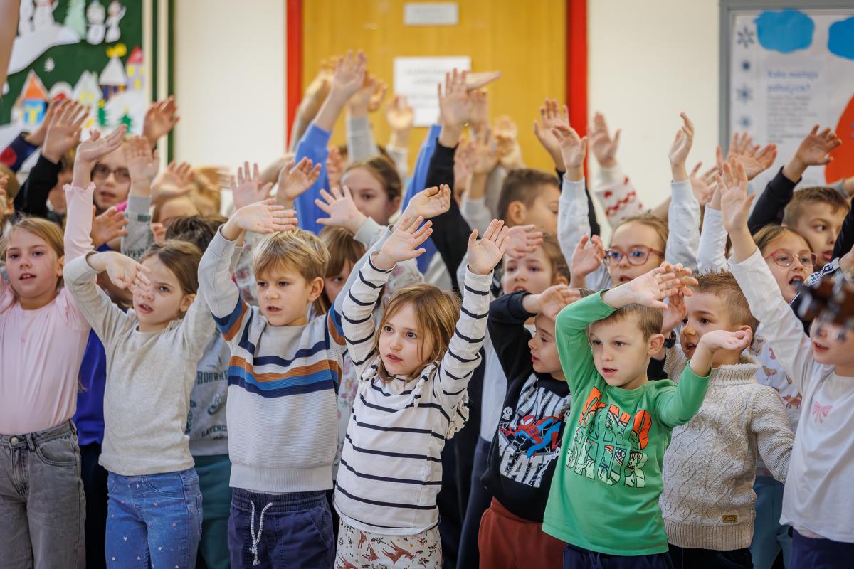 595595106 1319470233316279 4913924233649848688 n