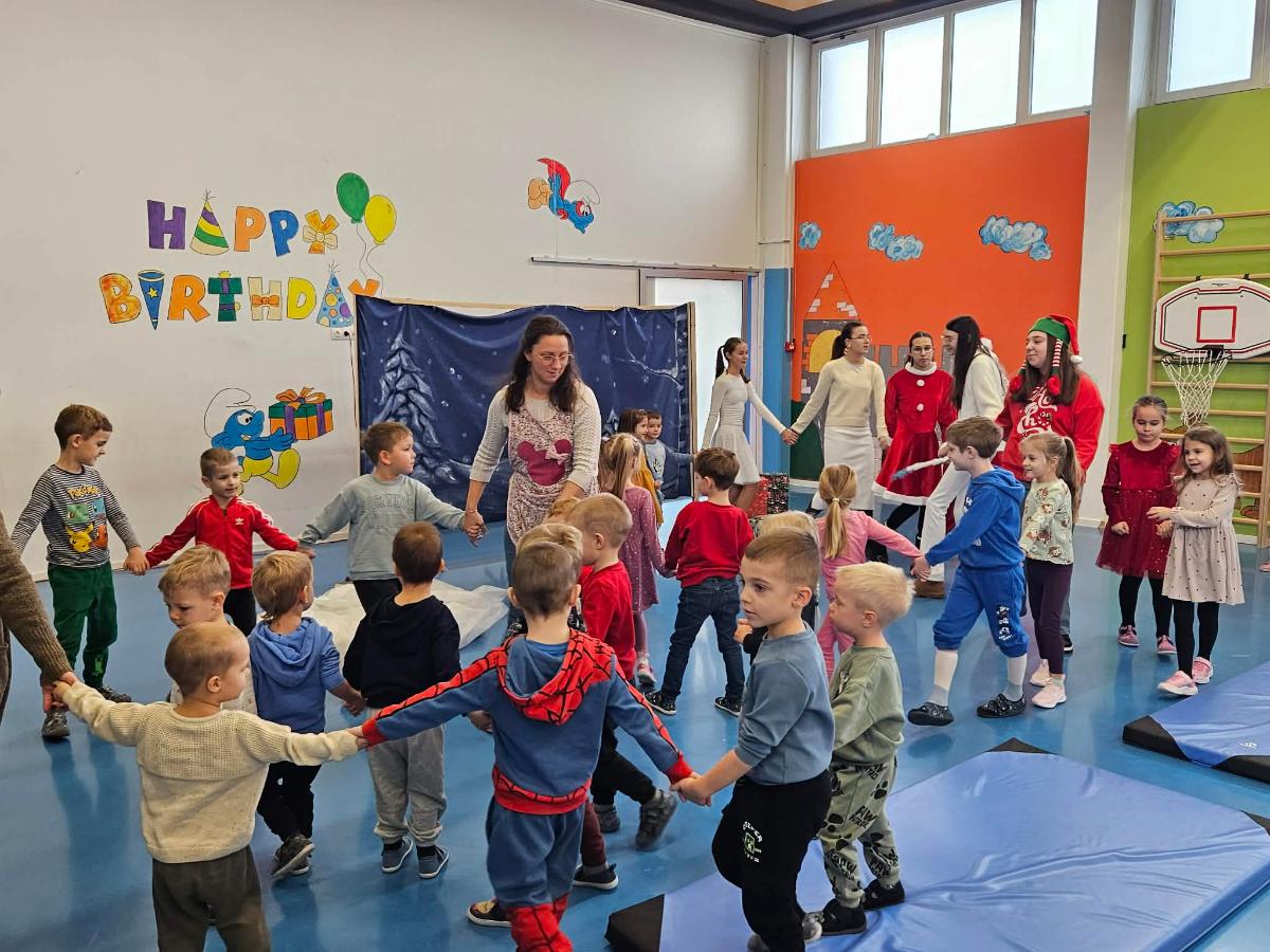 595658617 1323854716211164 8353428461713695808 n