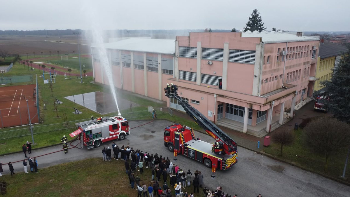 DCIM101MEDIADJI 0450.JPG