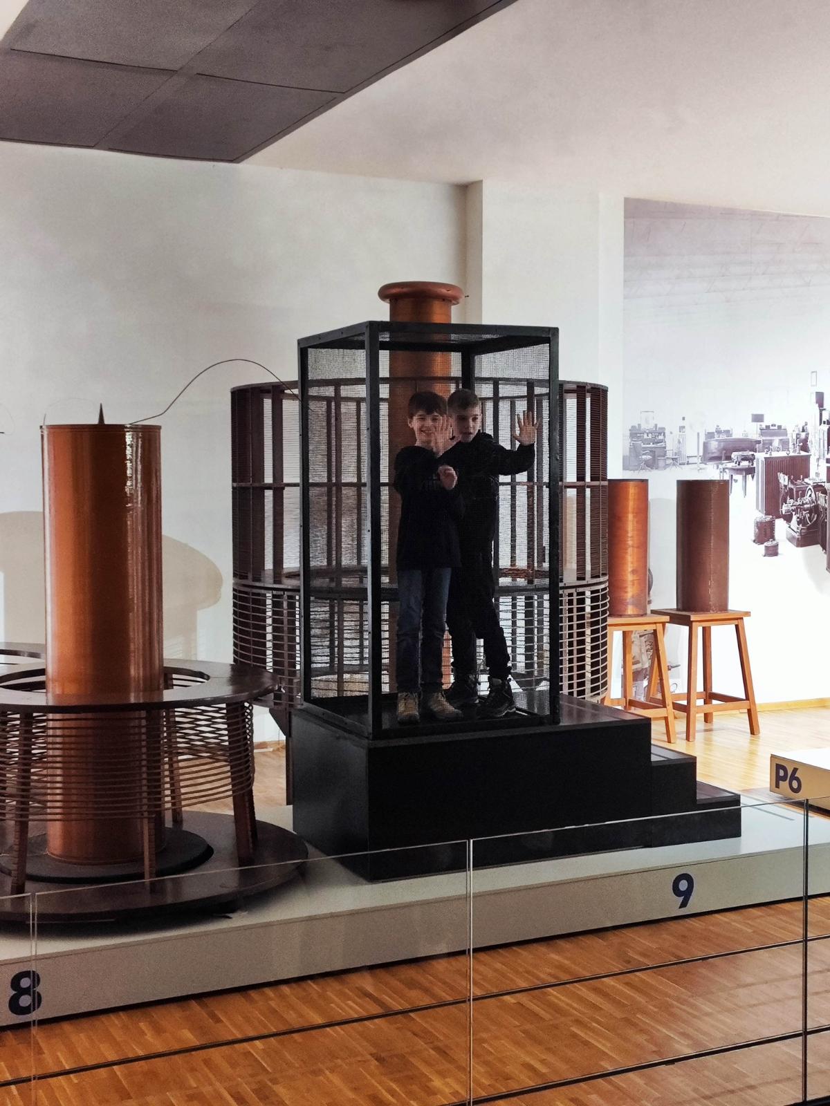 598213248 1487089986540945 4228555889453398472 n