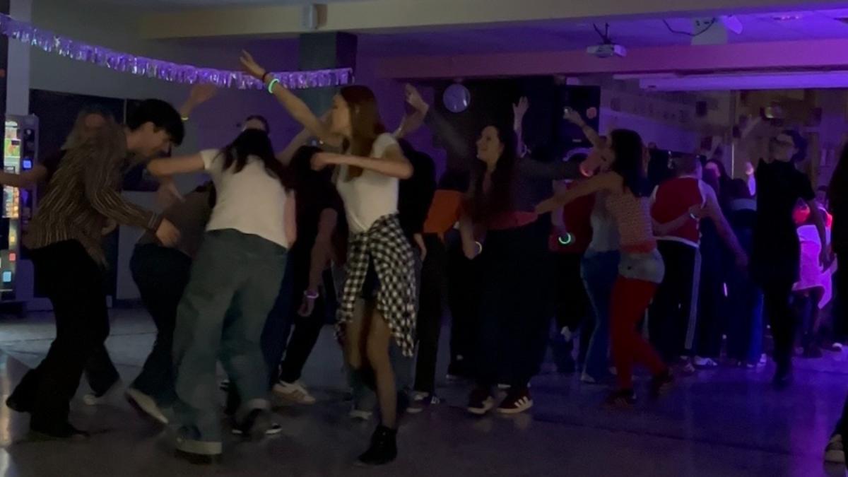 598783415 1444196687713421 7391191453724000844 n