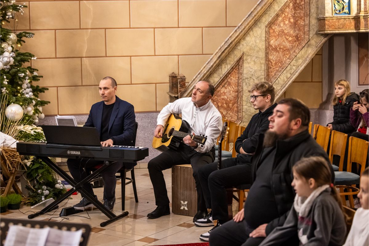 604770599 1315028480663832 2057722712719983232 n