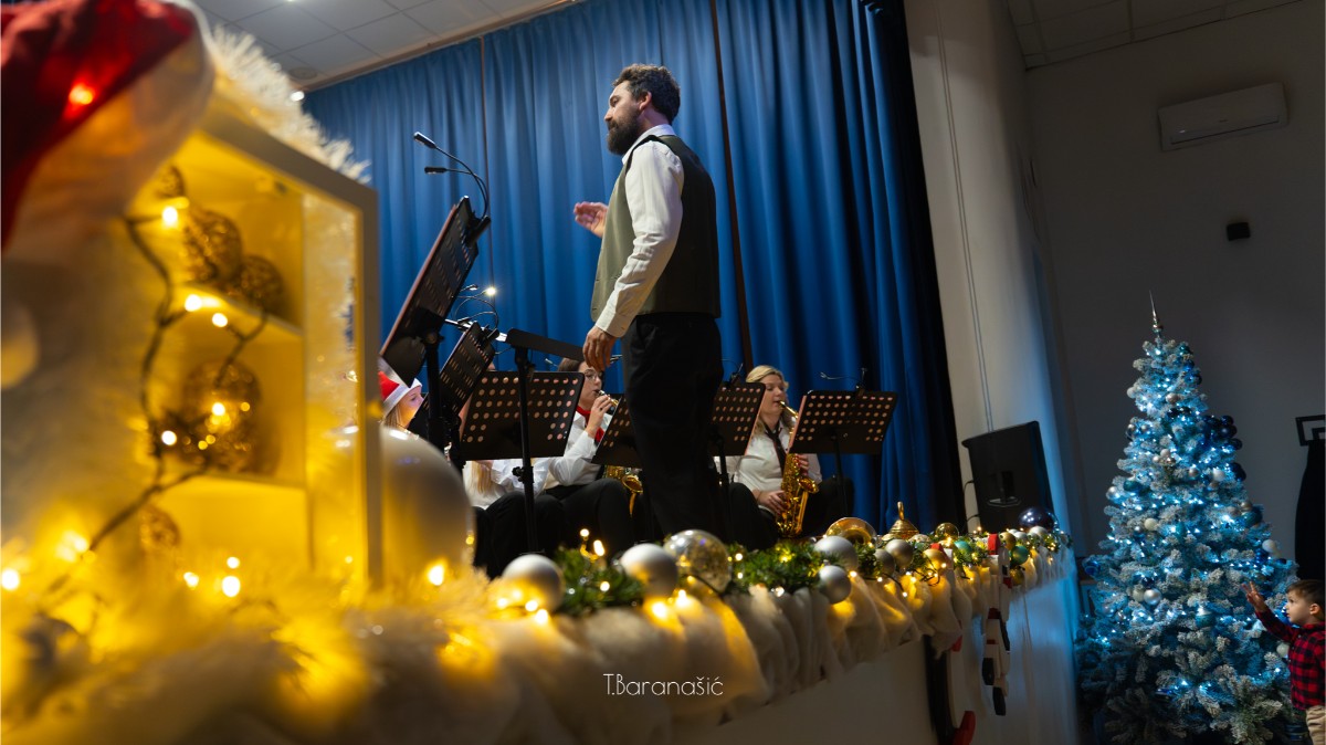 606810110 122159537066861506 4445276728588222379 n