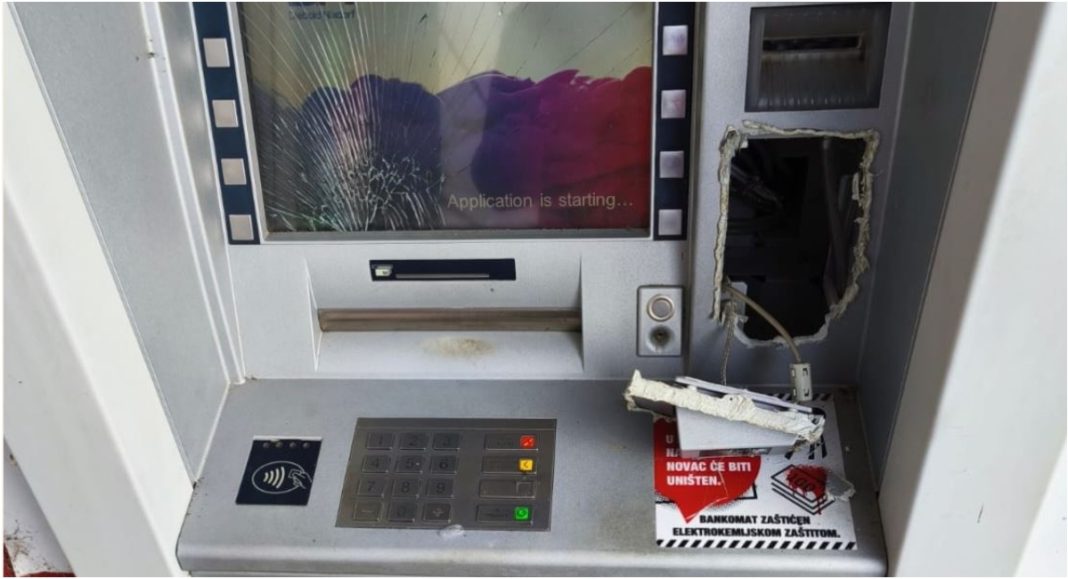 Razotkriven dvojac koji je provaljivao u bankomate u Donjoj Dubravi, Kotoribi i Ivanovcu BeFunky collage 2025 12 17T103112.072