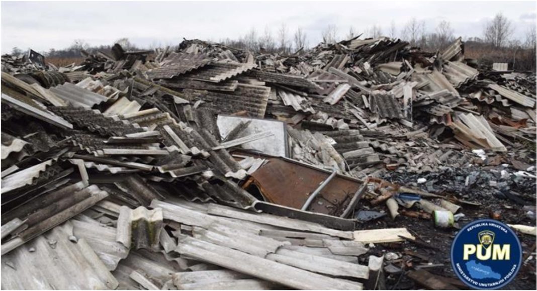 Nezakonito odloženo i do 60 tona azbestnih ploča kod Podturna, jedan osumnjičeni BeFunky collage 2025 12 19T100122.261