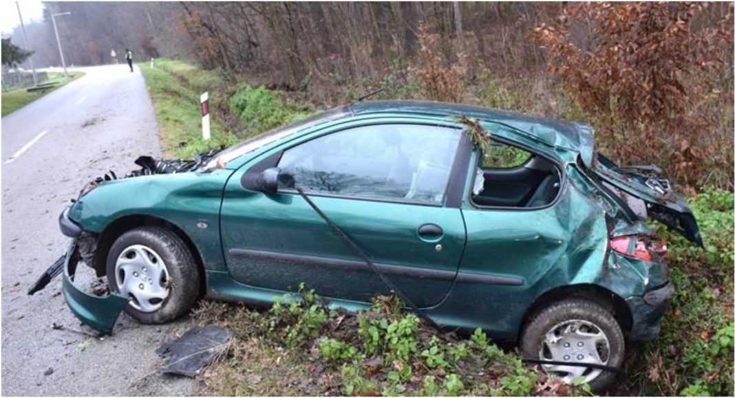 Vozačica i dijete ozlijeđeni u prevrtanju automobila BeFunky collage 2025 12 22T095636.312