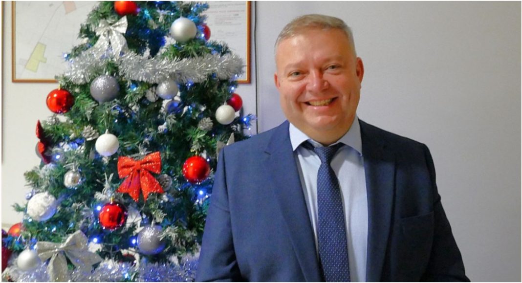 Franjo Lehkec uputio božićnu i novogodišnju čestitku mještanima Općine Strahoninec BeFunky collage 2025 12 22T105849.708