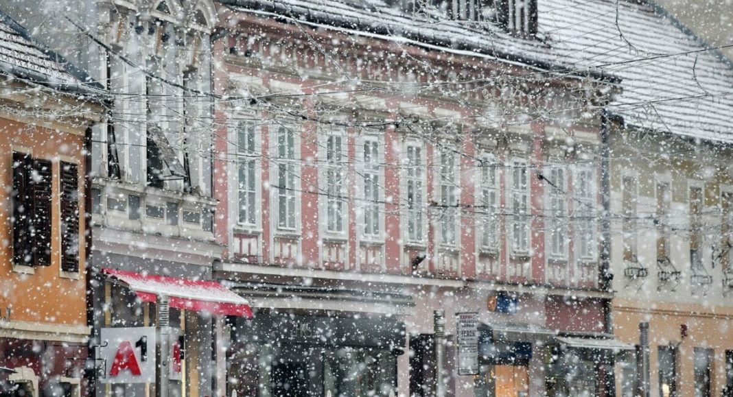 Kreće promjena, najavljuju prvi bijeli Božić u Hrvatskoj od 2010. Donosimo detalje BeFunky collage 2025 12 23T112552.370