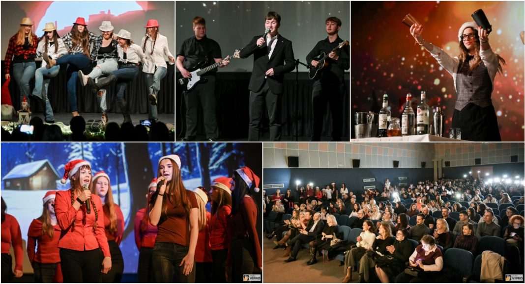 FOTO I srednjoškolci iz Preloga održali Božićnu priredbu u Domu kulture Grada Preloga BeFunky collage 2025 12 24T104759.778