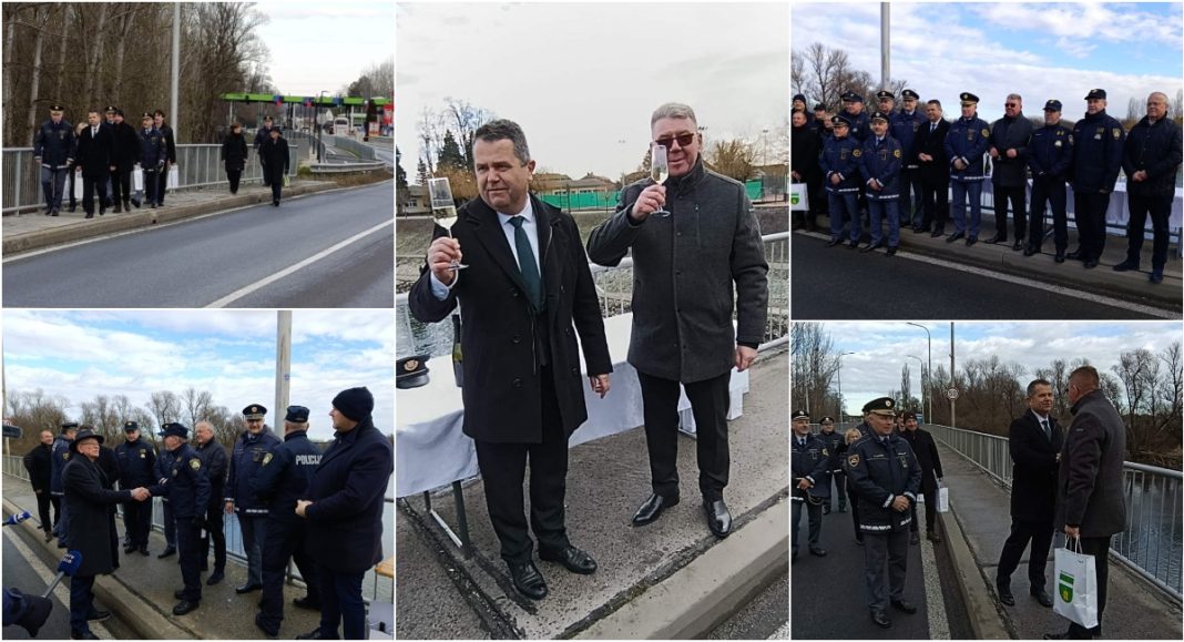 FOTO Hrvatski i slovenski policajci susretom na mostu preko Mure nastavili lijepu tradiciju BeFunky collage 2025 12 30T123450.514