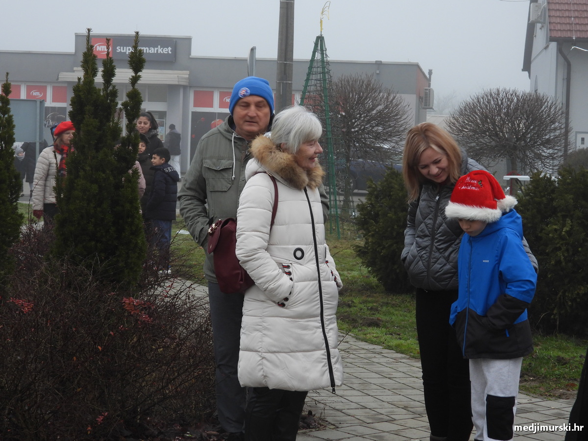 Blagdansko druženje Palovec Djed Mraz (13)