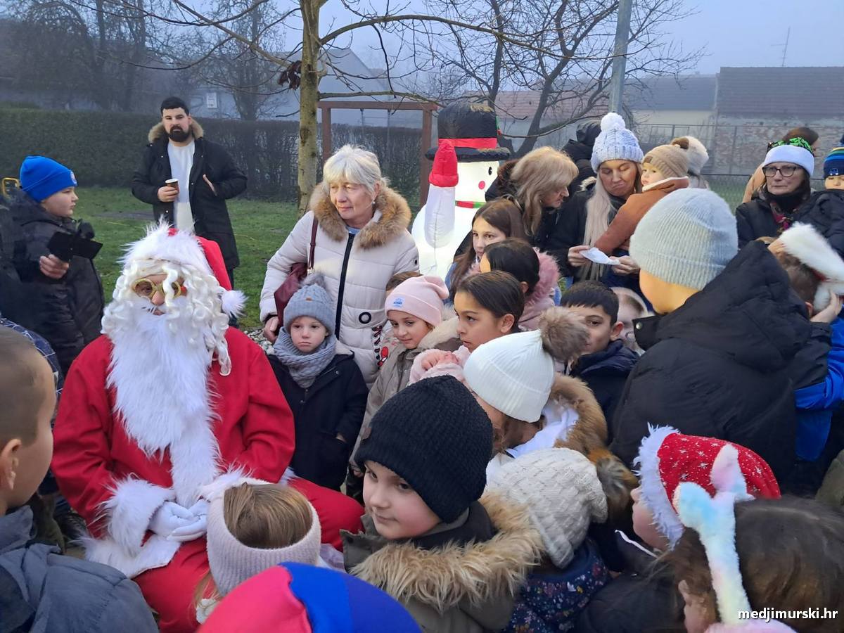 Blagdansko druženje Palovec Djed Mraz (54)