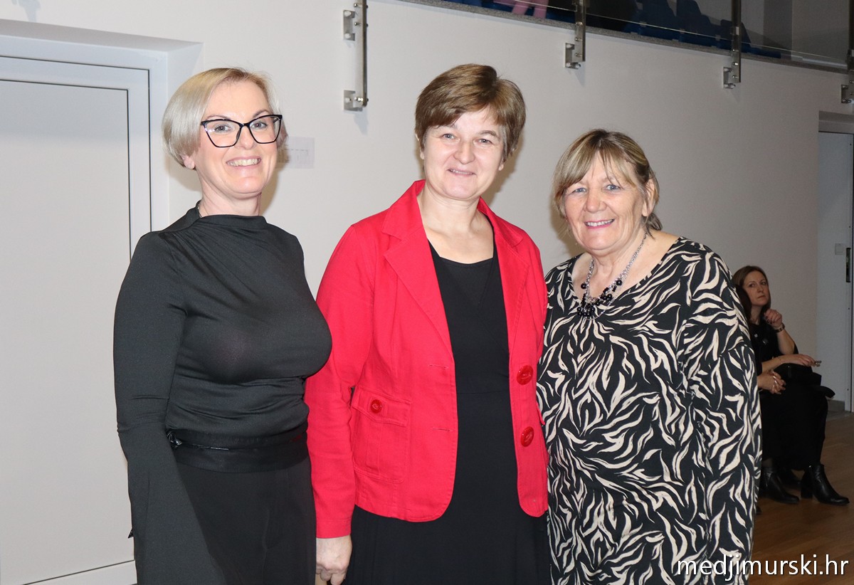 Božićna priredba OŠ Sveta Marija 2025 (4)