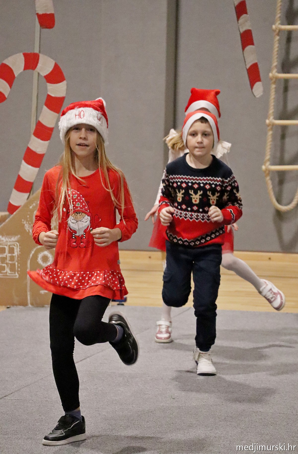 Božićna priredba OŠ Sveta Marija 2025 (57)