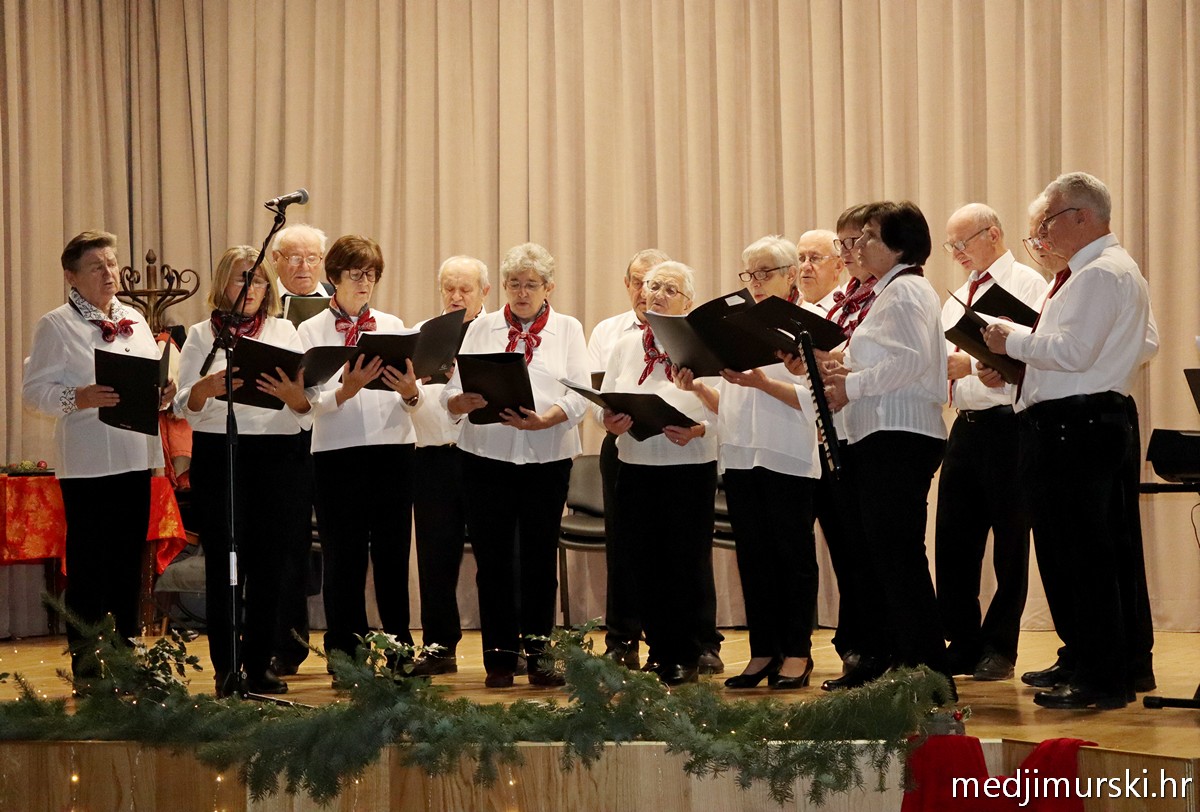 Božićni koncert Sveta Marija 2025 (30)