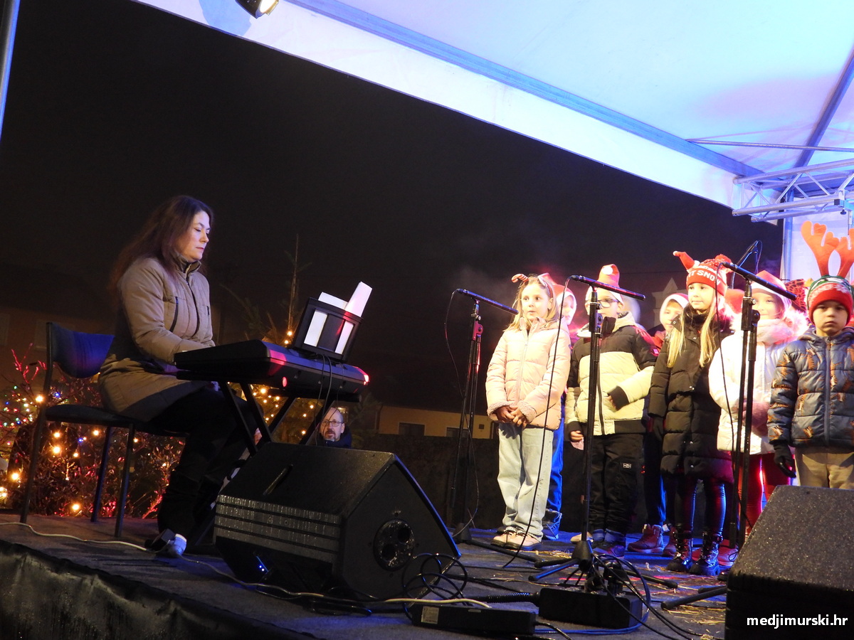 Božićni sajam Pribislavec (19)