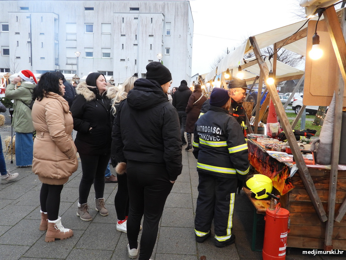Božićni sajam Šenkovec (40)