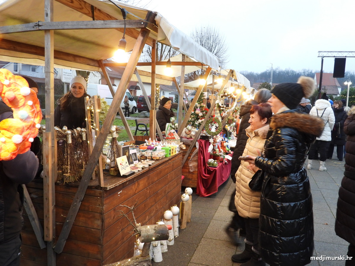 Božićni sajam Šenkovec (49)