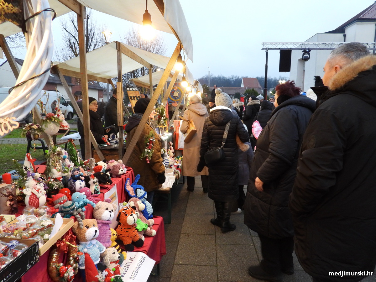 Božićni sajam Šenkovec (51)
