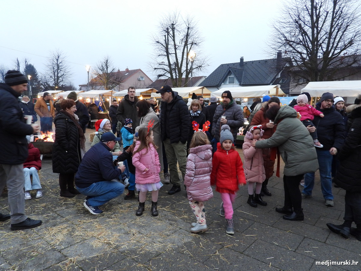Božićni sajam Šenkovec (52)