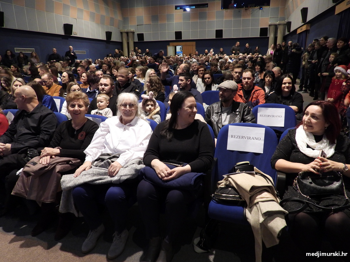 DV Fijolica Božićna priredba (5)