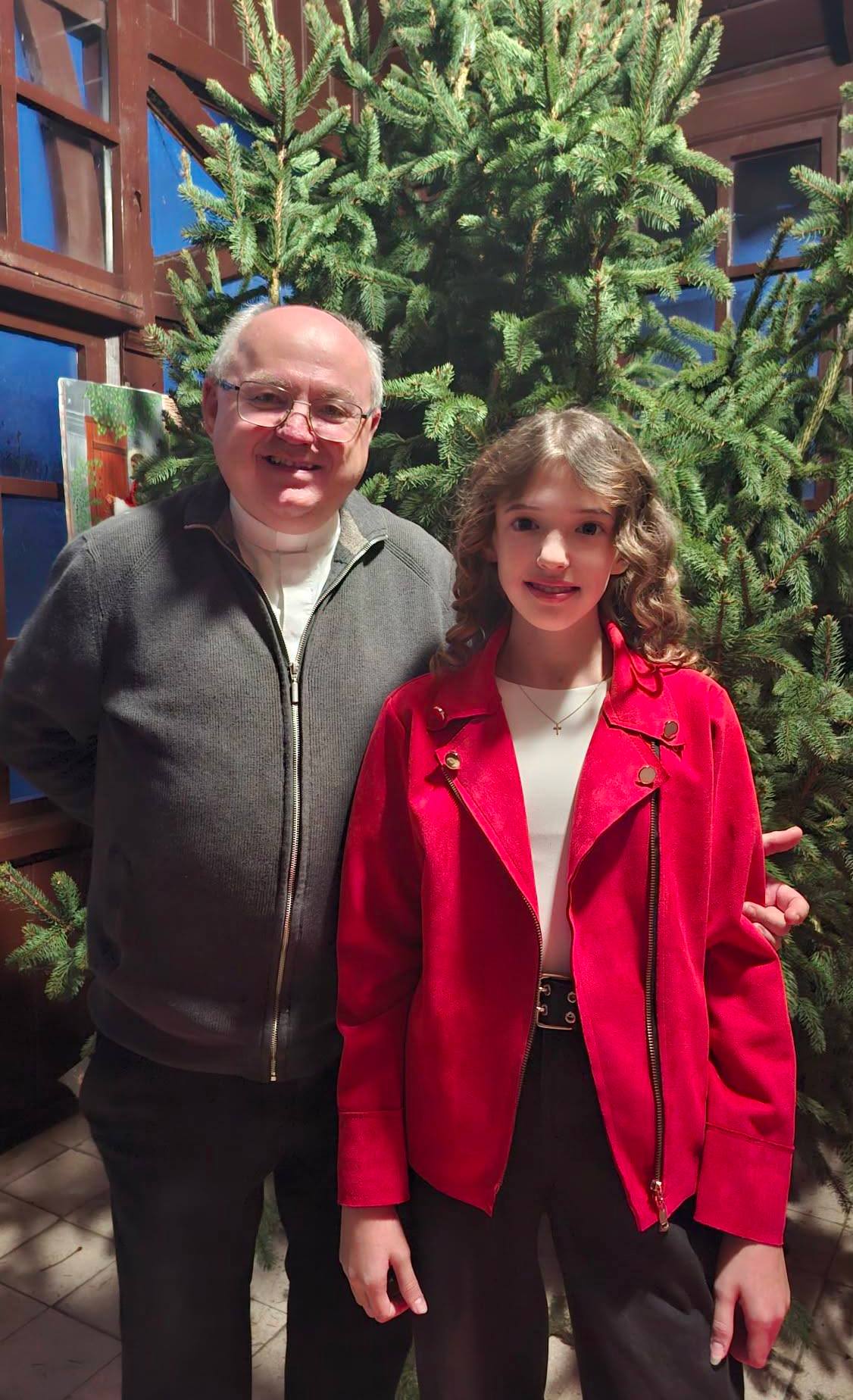 Etel Barši sa svojim ujakom, vlč. Josipom Drvoderićem