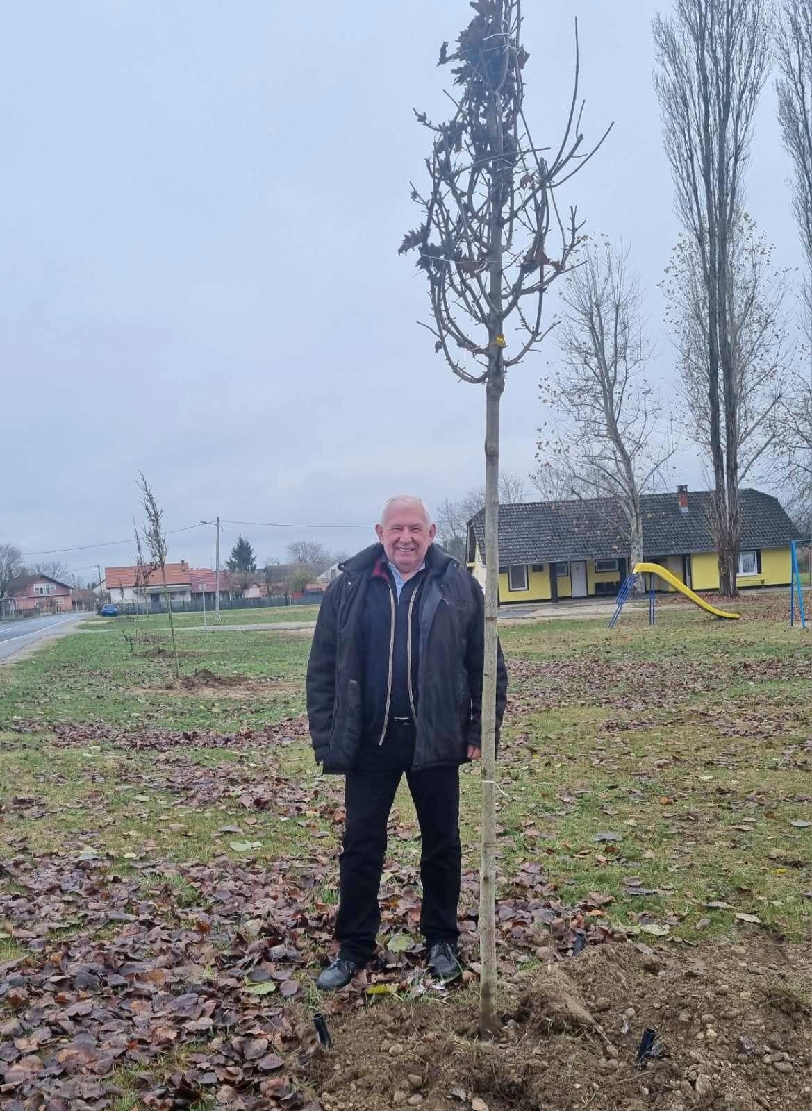 Grad Prelog sadnja drveća (7)