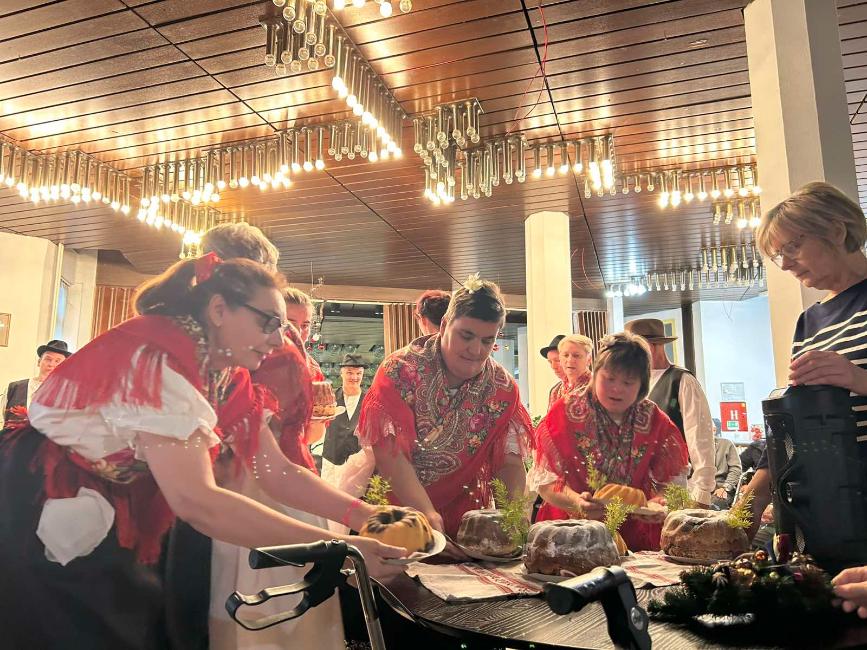 IMG 7efc8b00194163791a800cc15b48c516 V