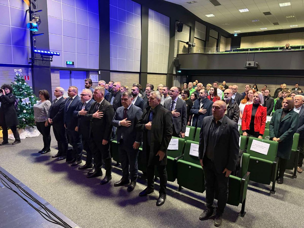 IMG 8f54fb9b78559f93e549e7151e75e9ec V